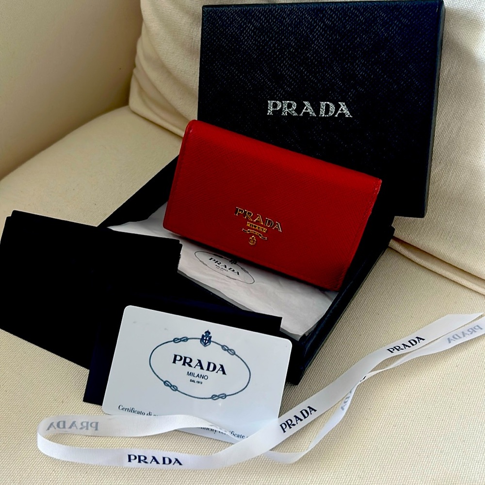 AUTHENTIC PRADA SAFFIANO CARDHOLDER ✨